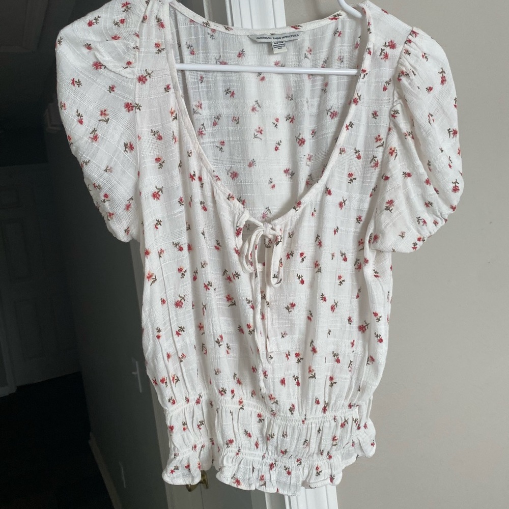 American Eagle shirt size small
